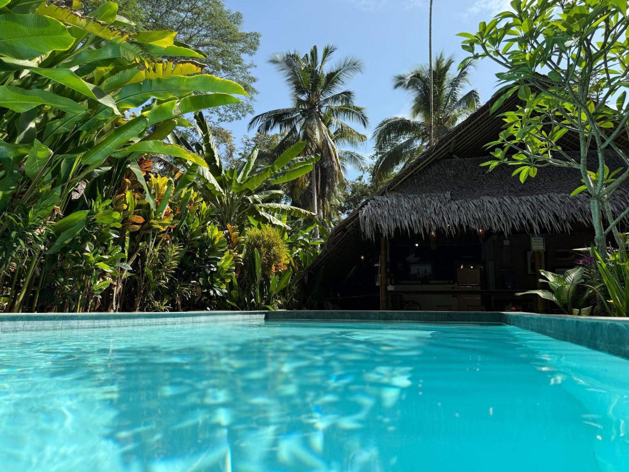 Rnv Eco Resort Bungalows Batukaras Extérieur photo